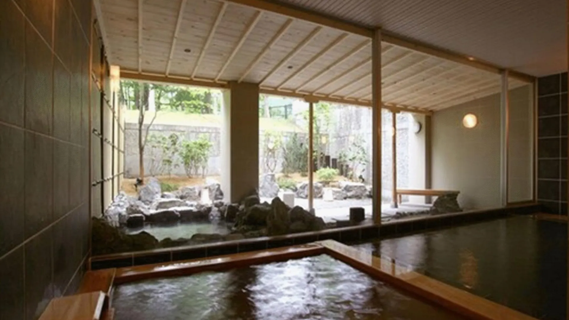 Spa And Esthetique Suichokan Sapporo 3*,  Japão